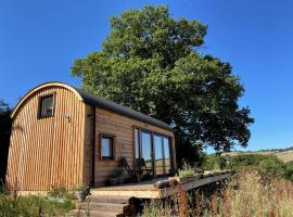 The Kuhvee, holiday home in Exeter