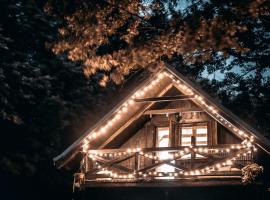 Rent a Forest, Cabin Hidden in the Fruška gora, cabană din Velika Remeta