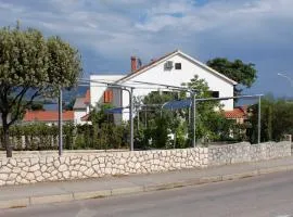 Apartments and rooms with parking space Krk - 3231