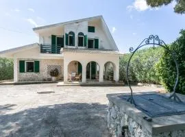 3 Bedroom Cozy Home In Noto