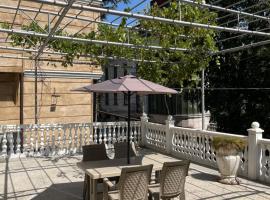 Veranda L&G, hotell sihtkohas Kutaisi