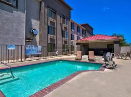Motel 6-Hesperia, CA - West Main Street I-15, hotel near Southern California Logistics Airport - VCV, Hesperia