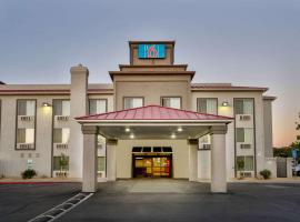 Motel 6-Hesperia, CA - West Main Street I-15, viešbutis mieste Hespirija