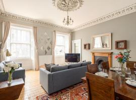 2 Bed Old Town Apartment - Next To Castle