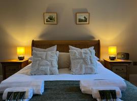 Springfield Lodge - Adorable New Forest 1-bedroom guest house，靈伍德的木屋