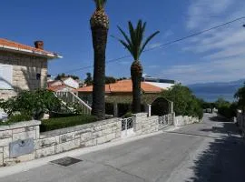Apartment near sea