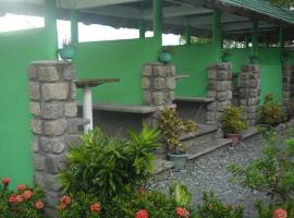 Jones's Villa Beach Resort, Hotel in Candelaria