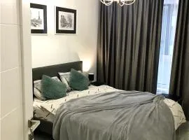 Modern 3-bedroom jacuzzi apartment