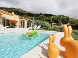 Les Oliviers du Coquillon, holiday home in Buis-les-Baronnies