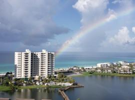 122 Seascape Drive, Unit 1409, golfhótel í Destin