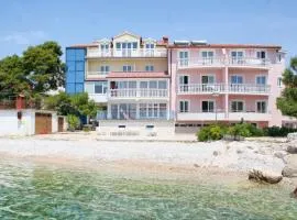 Apartments and rooms by the sea Primosten - 3088