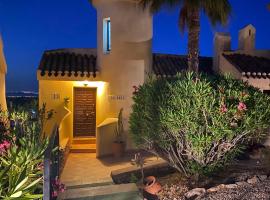 La Manga Club Beautiful 2 bedroom Villa with community pool, cottage di Cartagena