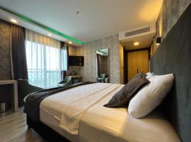 Avni Bey Otel, hotel v destinaci Araklı