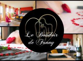 Le Boudoir de Fanny - Sauna/Balnéo/ciné/Hamacs, hotel with hot tubs in Le Havre