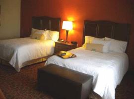 Hampton Inn & Suites Cincinnati / Uptown - University Area, hotel in Cincinnati