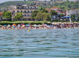 Plaza Hotel, hotel v destinaci Chanioti