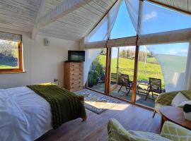 The Old Pottery, Unique Views & Spa-like Bathroom, cheap hotel in Ashburton