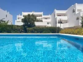 Fabuloso y amplio Duplex en Urb Jardines de Sotogrande