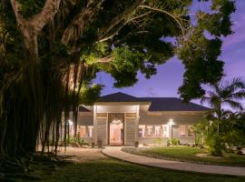 Moorea Beach Lodge: Moorea şehrinde bir otel