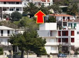 Apartments by the sea Igrane, Makarska - 5266