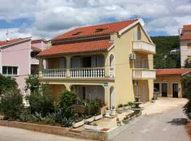 Apartments with a parking space Punat, Krk - 5350