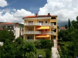 Apartments with a parking space Selce, Crikvenica - 5513
