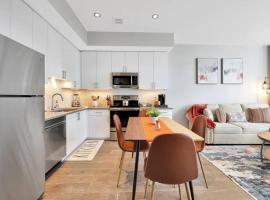 Elegant Main Street Living* Near NYC, hotel v destinaci Hackensack
