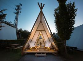 Kampaoh Zumaia, luxury tent in Zumaia