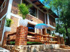 Cabaña para pareja en el bosque IB, hotel v destinaci Acaxochitlán
