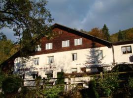 Logis Auberge Le Moulin Du Plain, hotel v destinaci Goumois