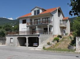Apartments by the sea Klenovica, Novi Vinodolski - 5581, hotel in Klenovica