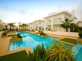Luxury bungalow Allegra 43 with AC and Pool, Ferienwohnung in Ciudad Quesada