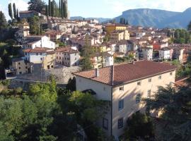 Villa Gherardi - B&B e Hostel, nakvynės namai mieste Barga