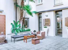 TownHouse 33 Boutique Hotel