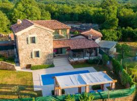 Villa Campiello heated pool, fjölskylduhótel í Vrbnik