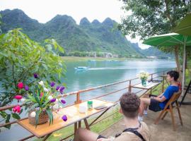 Green Riverside Cosy Home, hotel per famiglie a Phong Nha