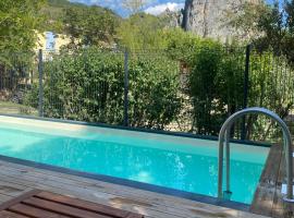 Camping Frédéric Mistral, Campingplatz in Castellane