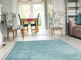 Beautiful Shabby Chic 3 Bed, Garden, SmartTV, WIFI