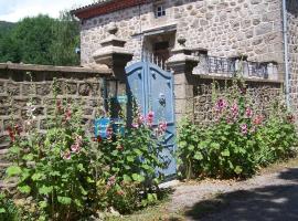 Salomony Chambre d'Hôtes, hotel sa Marcols-les-Eaux