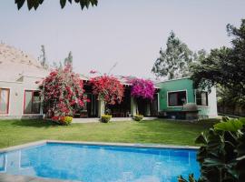 Casa de Campo en Cieneguilla, casa rural en Lima