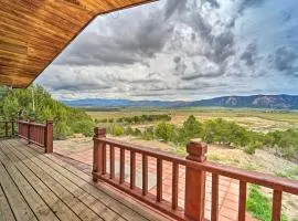Sprawling Mountain-View Cabin 5 Mi to Mesa Verde