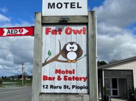 FatOwl Motel, Bar & Eatery, hotel dengan parking di Piopio