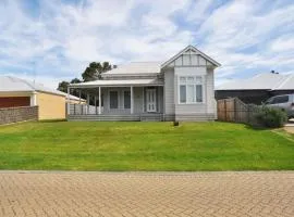 Paperbark Homestead