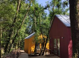 Cabanas da Ulla, hotel económico en Touro