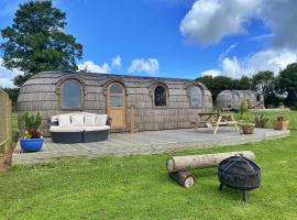 Finest Retreats - The Pasty Cabin, chalet di East Looe