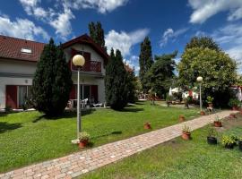 Zöld Zóna Zamárdi Üdülő, beach rental in Zamárdi