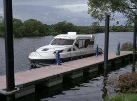 Vivienne, barco en Ballymoney