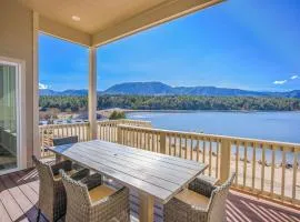 Luxury Lake House With Mountain Views & Hot Tub