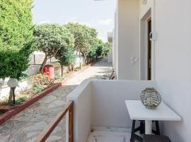 Hersonissos Modern One Bedroom Apartment Beachside, vacation home in Hersonissos