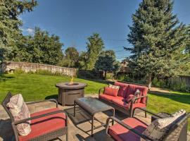 Denver Home with Large Yard and Private Lake Access!, хотел в Денвър